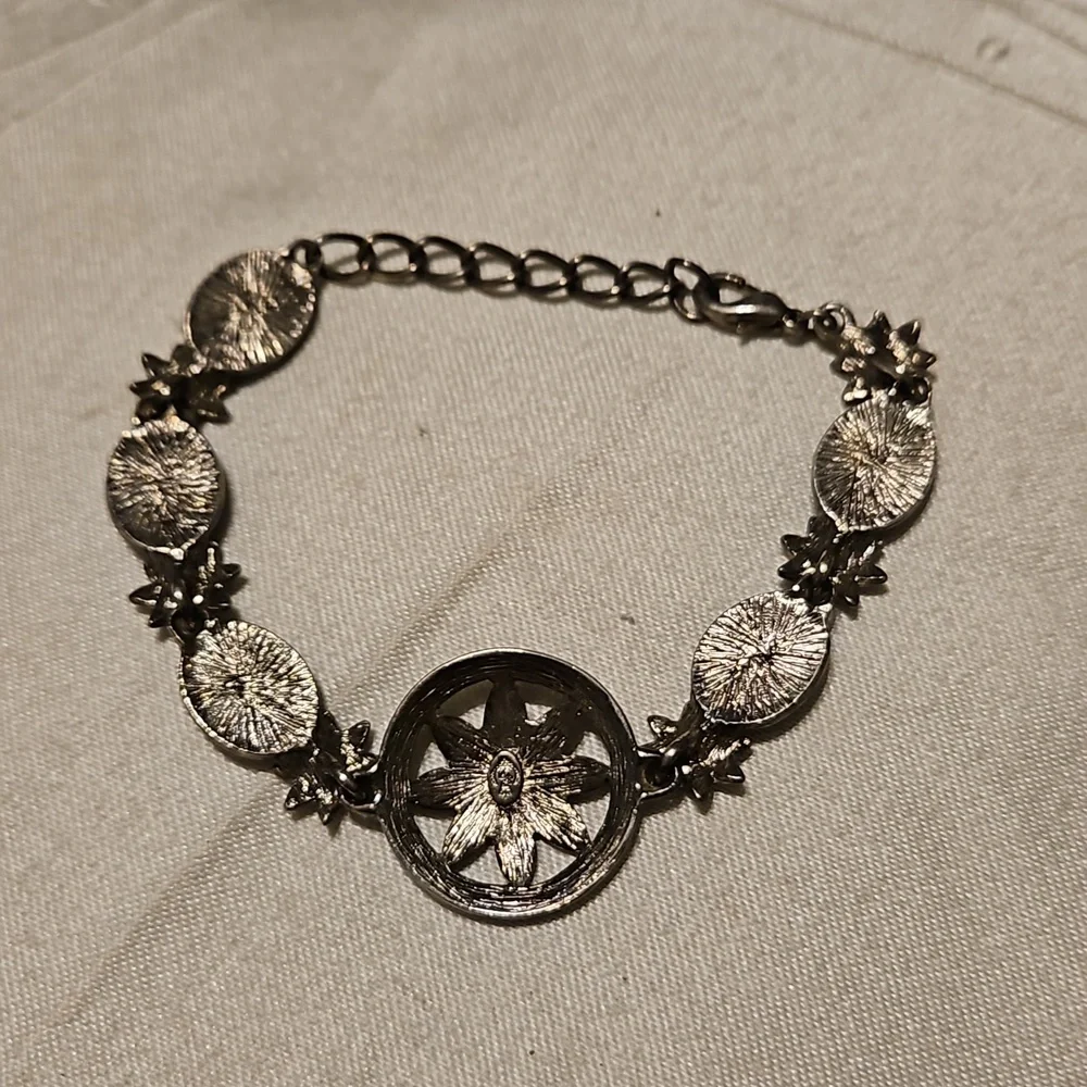 Premier Designs Purple and Silver Tone Bracelet - Picture 3 of 5
